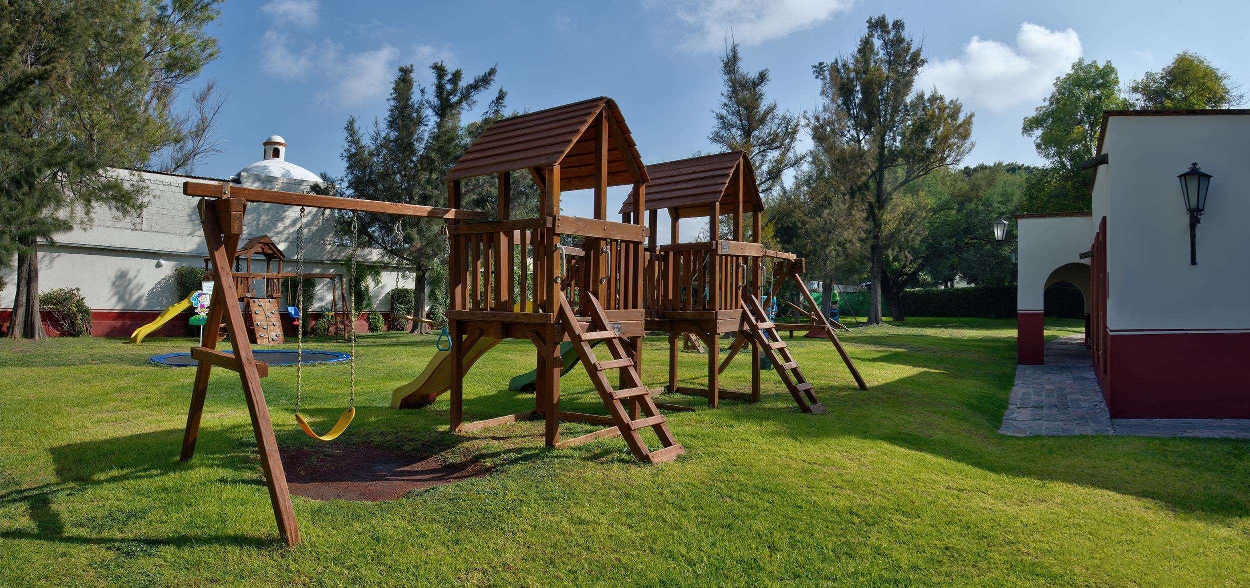 Hotel Hacienda Jurica by Brisas Querétaro Exterior foto Playground in the park
